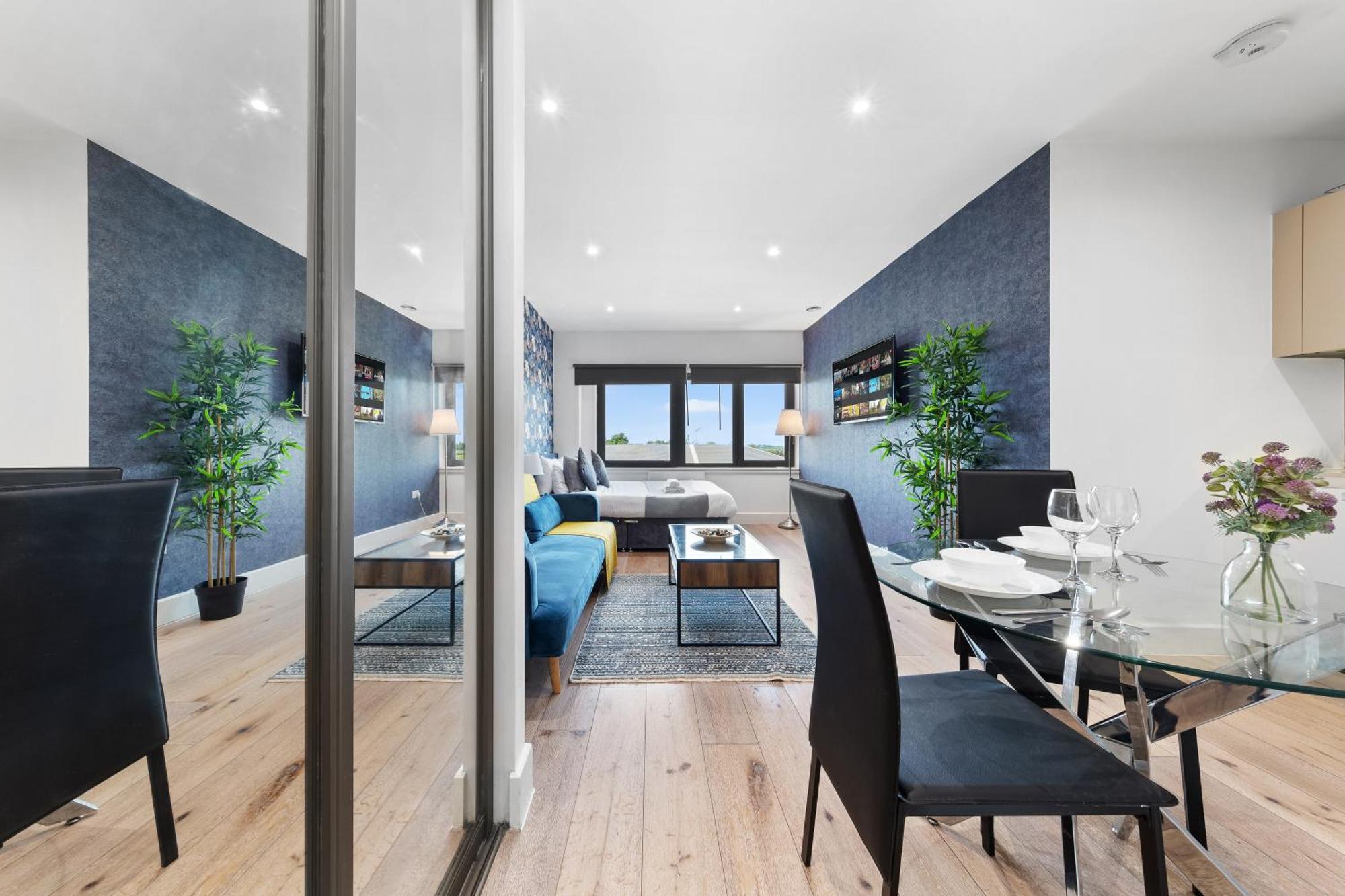 Modern One Bedroom Flat - Sleeps 5 -Near Heathrow - London Ub3 المظهر الخارجي الصورة