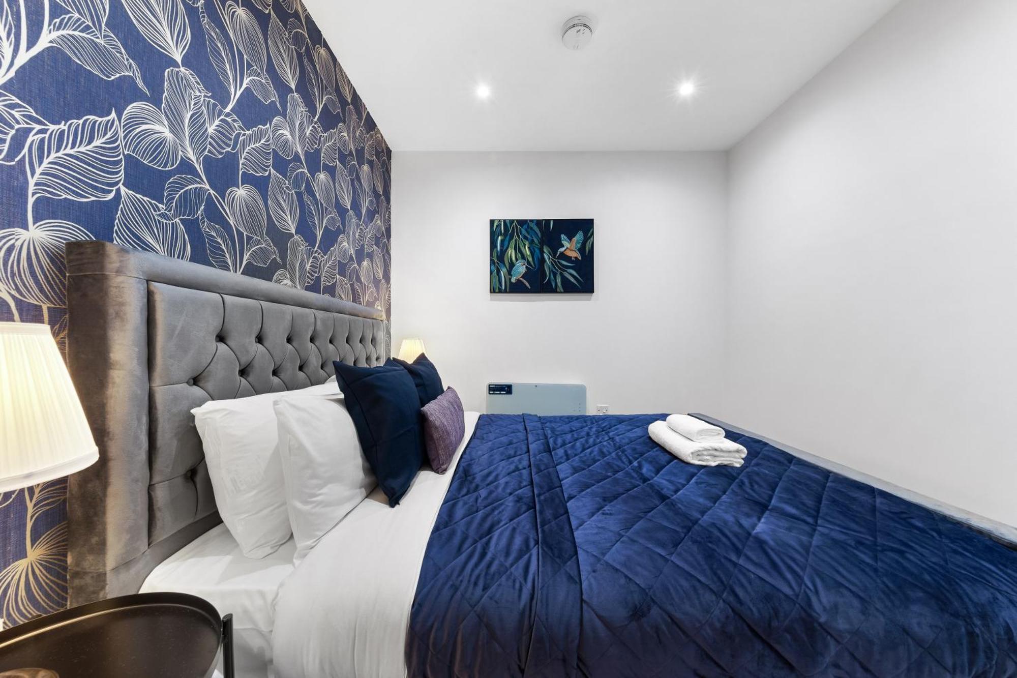 Modern One Bedroom Flat - Sleeps 5 -Near Heathrow - London Ub3 المظهر الخارجي الصورة